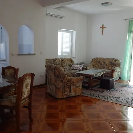 Abg Ciovo Apartment